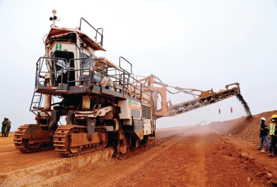 “红土之国”的希望使者——赢联盟几内亚铝土矿项目开发纪实