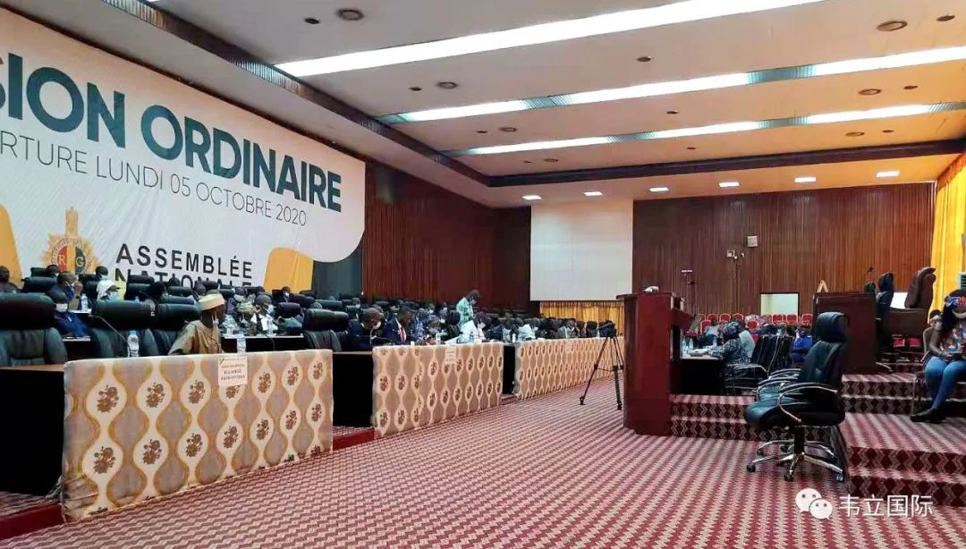 西芒杜铁矿1、2号矿块铁路公约和港口公约获几内亚国民议会通过